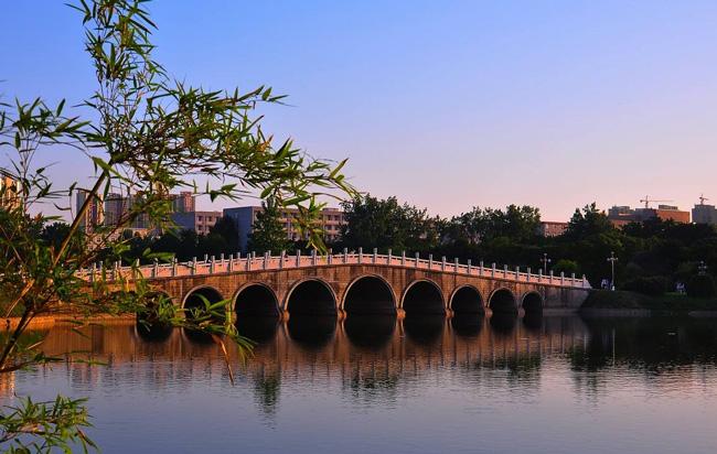 自考本科学历可以报名司法考试吗?